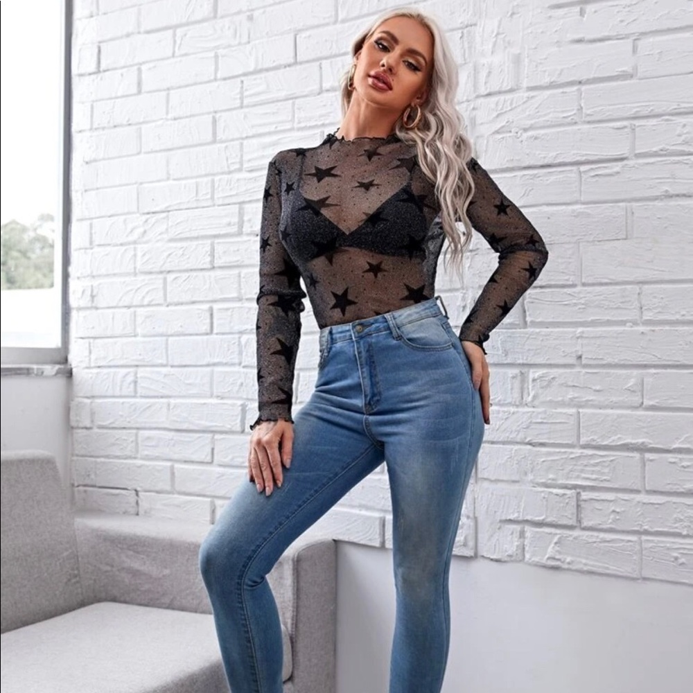 Mesh stars top